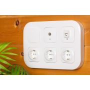 Розетка телевизионная TV 1-м ОП Quteo IP20 с топологией «звезда» бел. IEK 782215